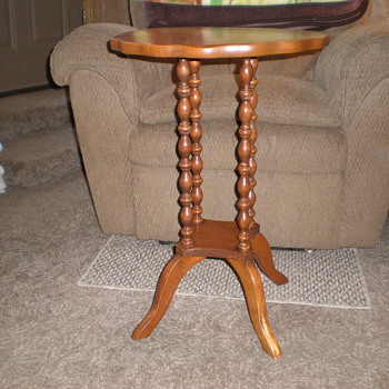 How old is this table? Any other info. appreciated. - Furniture