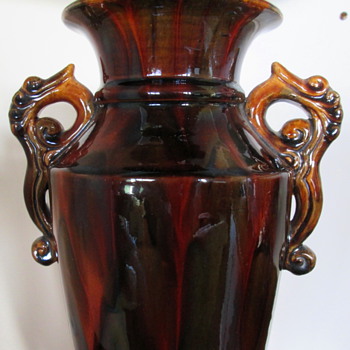 MILTON POTTERY VASE - NEW ZEALAND - Art Nouveau