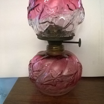 Northwood's Royal Ivy Mini Oil Lamp - Lamps