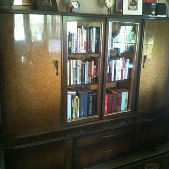 Cabinet - German? English? - Furniture