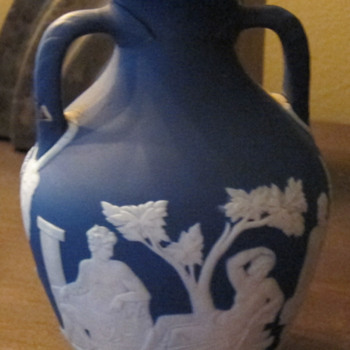 Small Wedgwood Portland vase (Blue and White Jasperware)