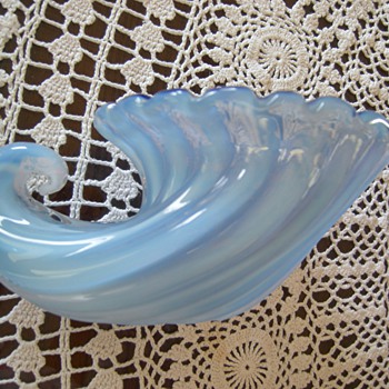 Murano opaline/opalino shell or cornucopia? - Art Glass