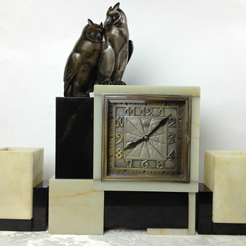 Original Leon Hatot ATO Art Deco Clock with Owl Finial and Matching Garnitures