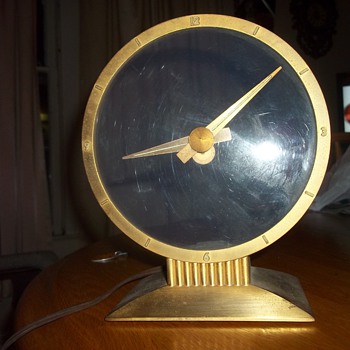 VINTAGE ELECTRIC CLOCK - Clocks