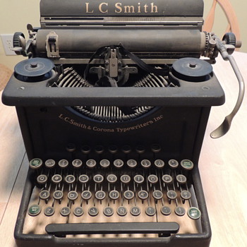 L.C. Smith 8-10 Typewriter - L.C. SMITH & CORONA TYPEWRITERS INC. - Office