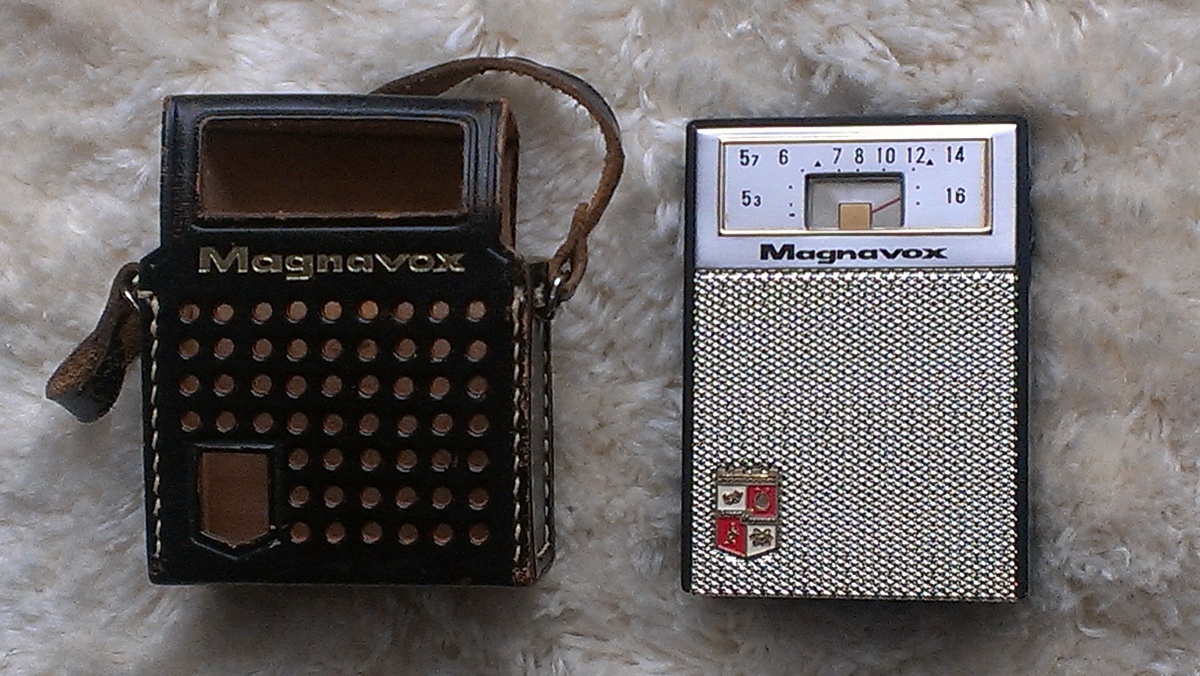 Magnavox AM62 Transistor Radio Collectors Weekly
