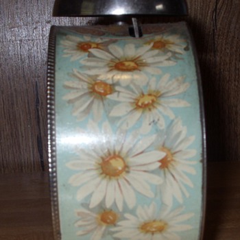 Westclox "Daisy" Enamelled Alarm Clock