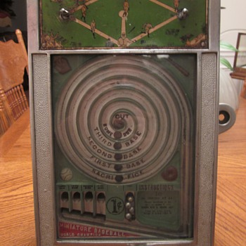 1931 Countertop 1 cent baseball game.