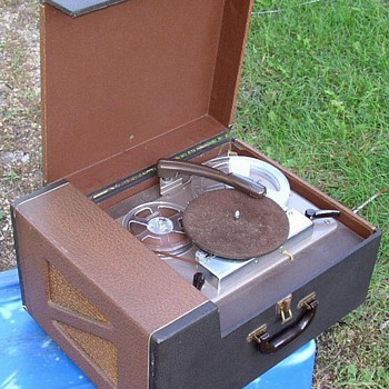 Phonograph Reel to Reel Combined Portable 