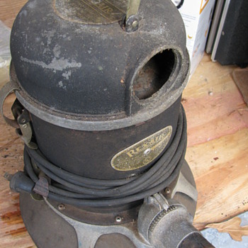 An ancient Vacuum Cleaner!! - Tools and Hardware