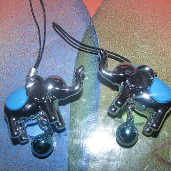 Cell phone elephant charms - Animals