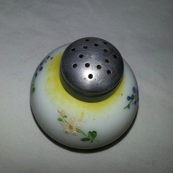 Cutiest LiL Shaker Ever... Antique Glass Mount Washington Little Apple Salt Shaker