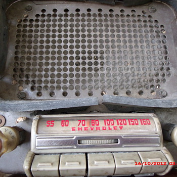 Scrap Metal yard saved 1942-48 Chevrolet radio FREE