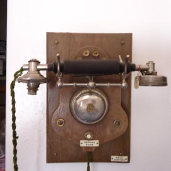 LM Ericsonn circa 1895 business phone