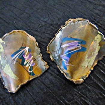 Late 20th Century Hand made Copper Earrings signed - Fine Jewelry