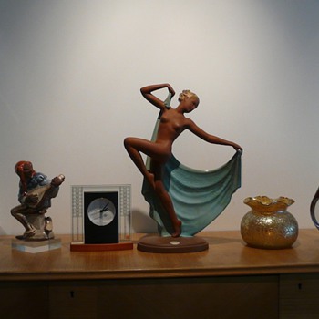 SEASON'S GREETINGS FROM OZ! - Art Pottery