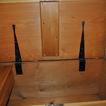 Scottish  steamer chest  1900 - Furniture