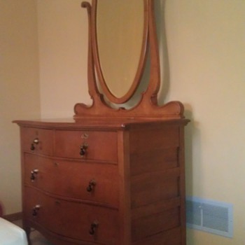 Is this Victorian Era furniture?