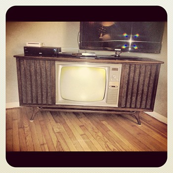1966 RCA Victor Television