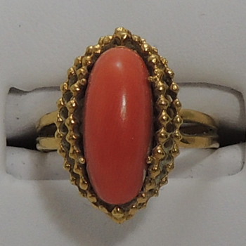18k Gold Ring with Pink Coral  - Fine Jewelry