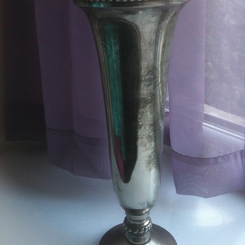 pair of vases made in india - Asian