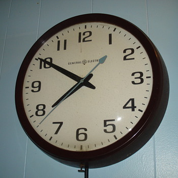 General Electric School Clock - Clocks