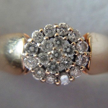 Fine 14k yellow gold diamond ring - Fine Jewelry