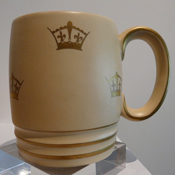 GRAY'S POTTERY CORONATION MUG 1937 - Art Pottery