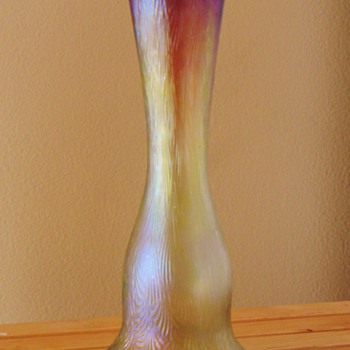 Nouveau Rindskopf Pepita Wave? Pattern Vase 9.25" - Art Glass