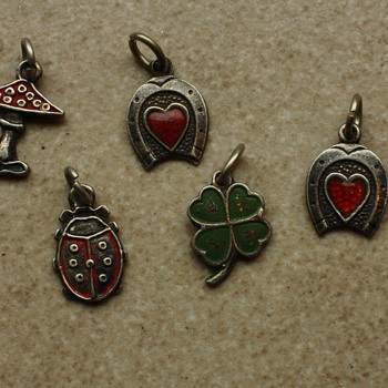 Some silver charms - Fine Jewelry