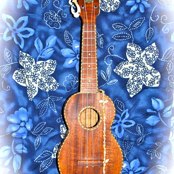  Early 1930's Kamaka "Special Concert Size" Ukulele