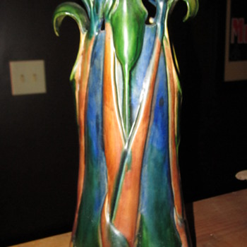  Tiffany "Jack in the pulpit"..???...Unmarked - Art Pottery