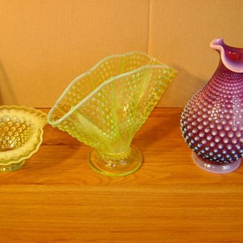 OPALESCENT HOBNAIL