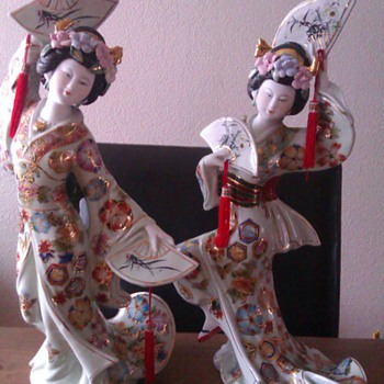 Two geisha's