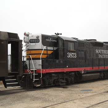 Taking a Ride in a GP-9 Locomotive - Railroadiana