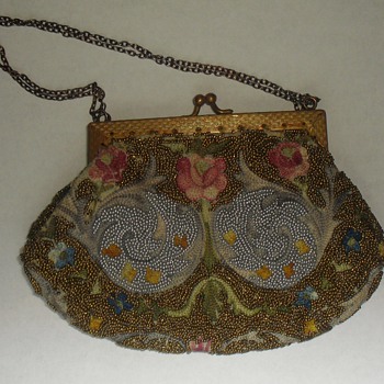 Petit point and (ultra) micro beaded purse... - Accessories