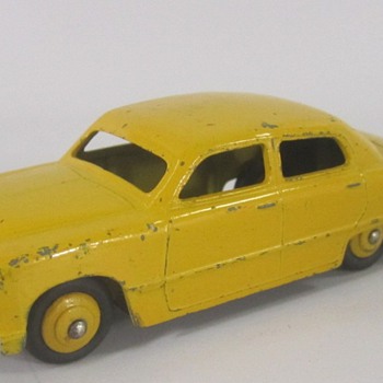 Dinky 1949 Ford Sedan  - Model Cars