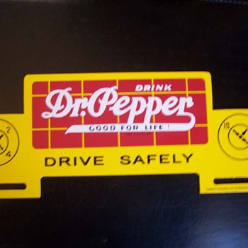 10-2-4 Dr. Pepper License Plate Topper