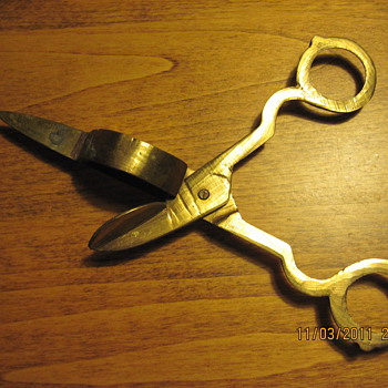 Cigar Cutter Snuffer? - Tobacciana