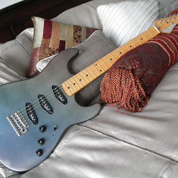 Stinger SWG by CF Martin Co.      ca. 1989