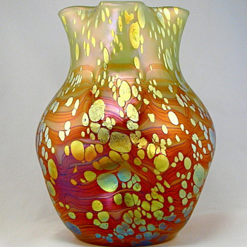 Loetz Cytisus in Neurot Spreading, 7" tall, circa 1900 - Art Glass