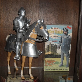 Sir Stuart the Silver Knight and His Horse Valor - Toys