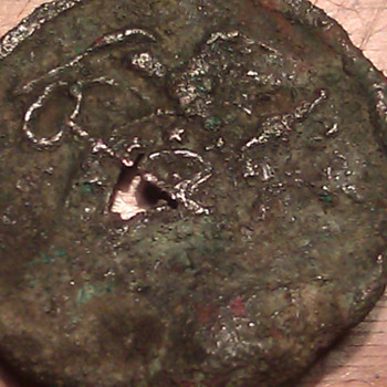 I need some help to I.D. this button!