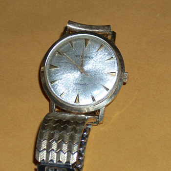 How old is this Wittnauer watch?