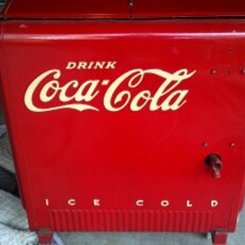 Vintage Coca-Cooler