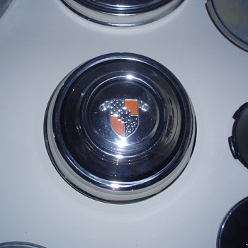 Unknown Hubcap