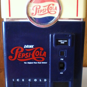 Various Novelty Transistor Radios - Radios