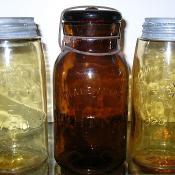 MASON'S 1858 YELLOW & YELLOW AMBER SNOWFLAKES