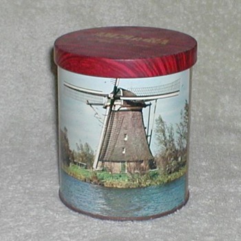 Amphora Pipe Tobacco Tin