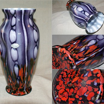 Franz Welz Bubbles and Spots 12 1/2" tall Vase - Art Glass